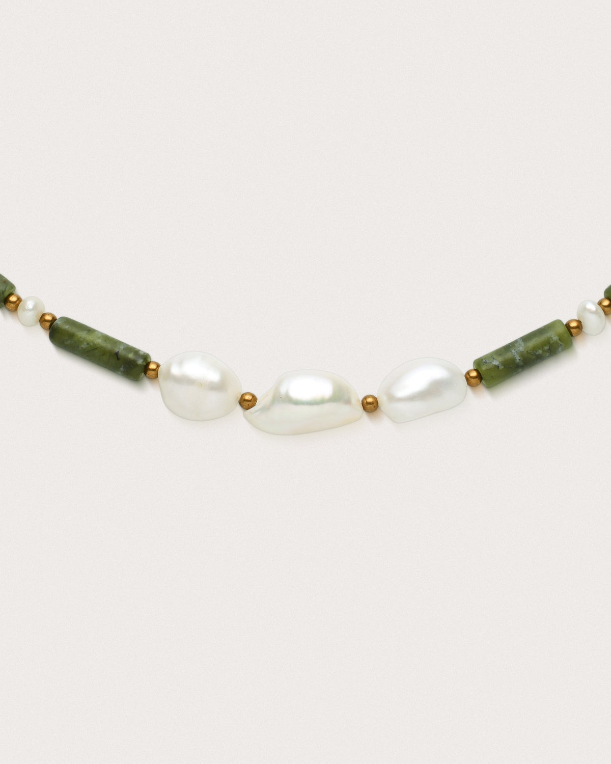 Ruva | Olive green Jade & Pearls