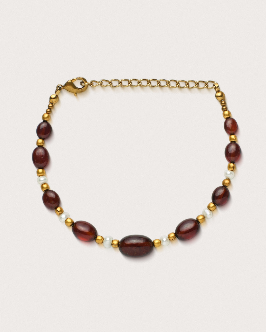 Suri Bracelet | Garnet & Pearl