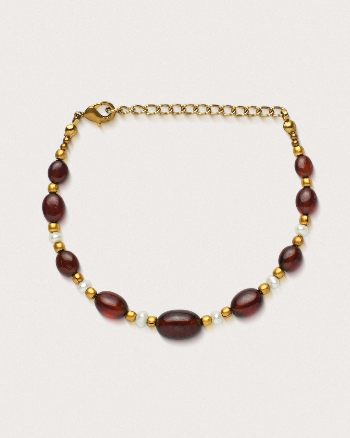 Suri Bracelet | Garnet & Pearl